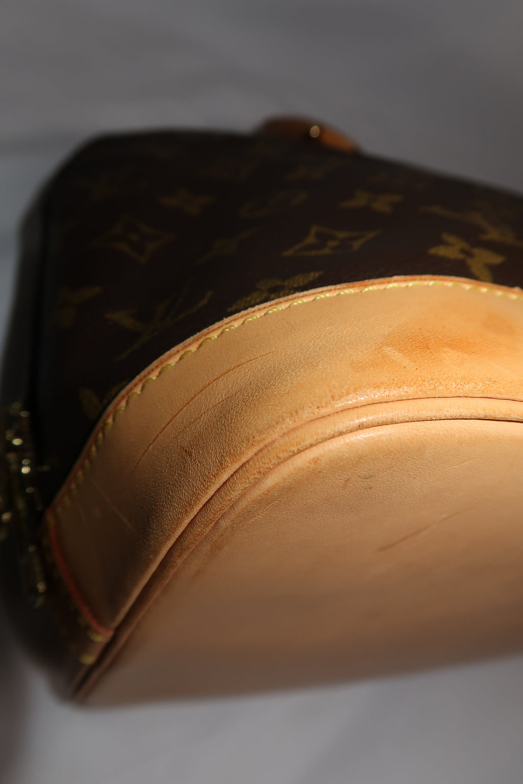 Louis Vuittom Alma PM Classic Monogram
