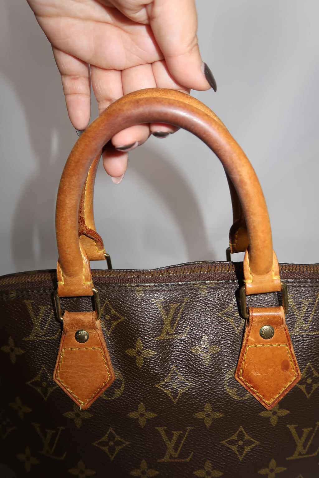 Louis Vuittom Alma PM Classic Monogram
