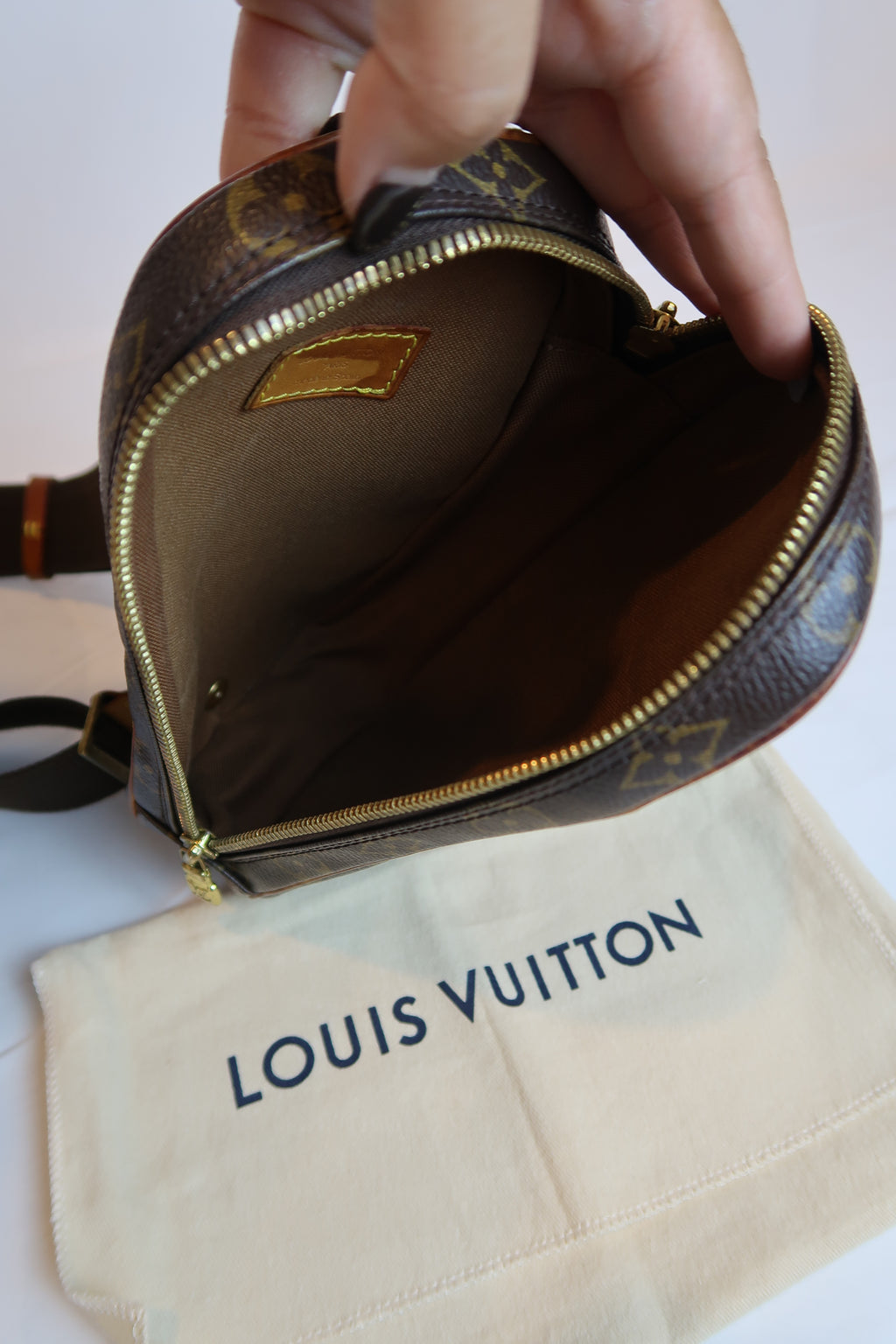 Louis Vuitton Pochette Gange Brown Monogram