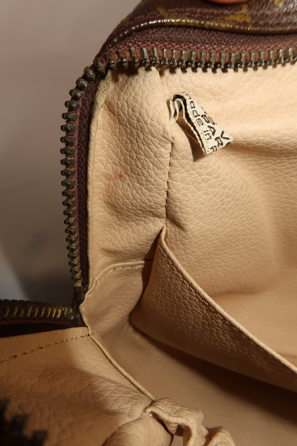 Louis Vuitton Trousse Toilette 28 Brown Monogram